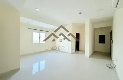 Apartment - 3 Bedrooms - 4 Bathrooms for rent in Busaiteen - Muharraq Governorate