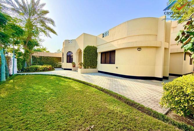 996417 - Property Image 2