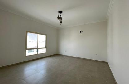 Apartment - 2 Bedrooms - 2 Bathrooms for rent in Shakhura - Northern Governorate