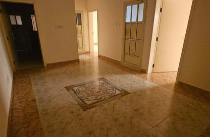 Apartment - 2 Bedrooms - 2 Bathrooms for rent in Alhajiyat - Riffa - Southern Governorate