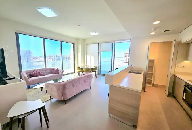 987173 - Property Image 2
