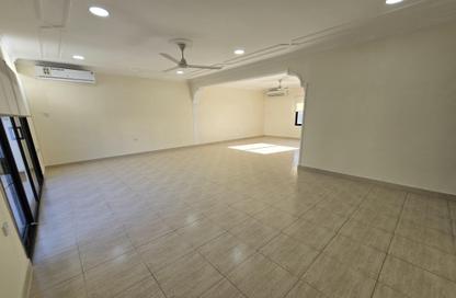 Villa - 3 Bedrooms - 2 Bathrooms for rent in Isa Town - Central Governorate