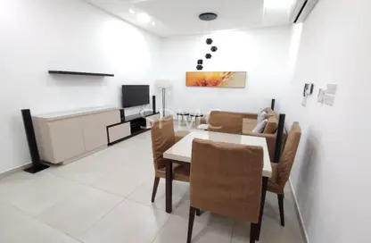 Apartment - 2 Bedrooms - 2 Bathrooms for rent in Mahooz - Manama - Capital Governorate