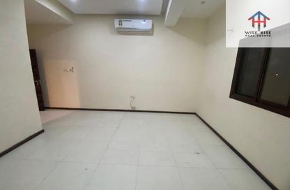 Apartment - 2 Bedrooms - 2 Bathrooms for rent in Sanad - Central Governorate