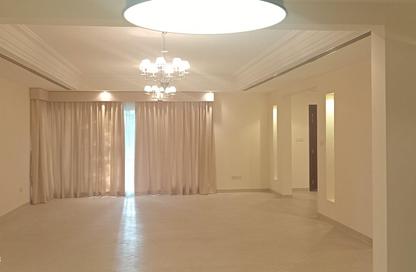 Villa - 4 Bedrooms - 6 Bathrooms for rent in Hamala - Northern Governorate