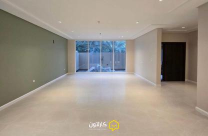 Villa - 4 Bedrooms - 5 Bathrooms for sale in Saar - Northern Governorate