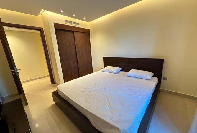 993439 - Property Image 2