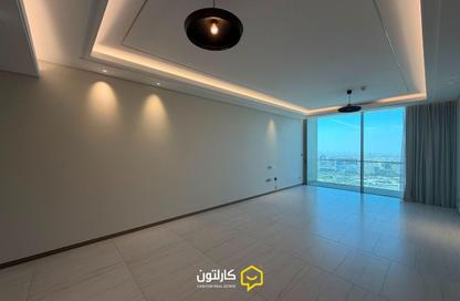 Apartment - 2 Bedrooms - 3 Bathrooms for rent in Bahrain Bay - Capital Governorate