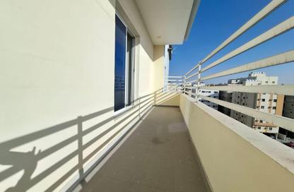 Apartment - 4 Bedrooms - 4 Bathrooms for sale in Alhajiyat - Riffa - Southern Governorate