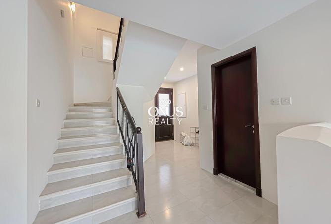 998604 - Property Image 2