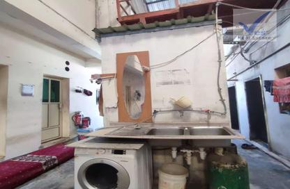 Labor Camp - Studio - 7+ Bathrooms for sale in Buri - Northern Governorate