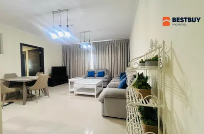 Apartment - 2 Bedrooms - 2 Bathrooms for rent in Busaiteen - Muharraq Governorate