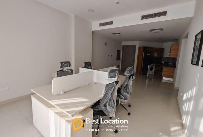 989687 - Property Image 2