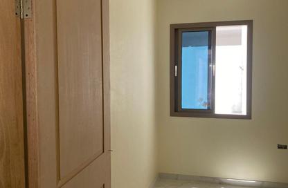 Villa - 5 Bedrooms - 6 Bathrooms for sale in Busaiteen - Muharraq Governorate