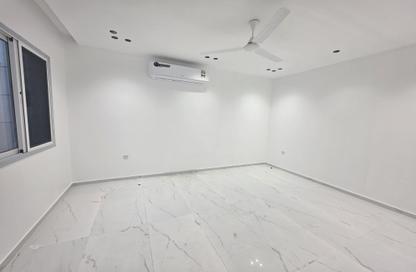 Apartment - 4 Bedrooms - 4 Bathrooms for sale in Hidd - Muharraq Governorate