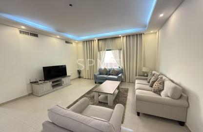 Apartment - 2 Bedrooms - 2 Bathrooms for rent in Al Juffair - Capital Governorate