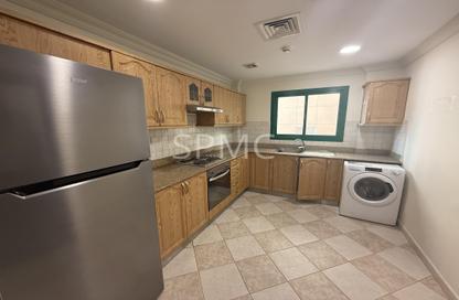 Apartment - 2 Bedrooms - 2 Bathrooms for rent in Al Juffair - Capital Governorate