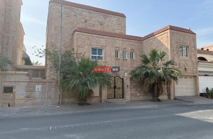 Villa - 6 Bedrooms - 7+ Bathrooms for sale in Arad - Muharraq Governorate