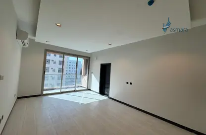 Apartment - 3 Bedrooms - 2 Bathrooms for sale in Hidd - Muharraq Governorate