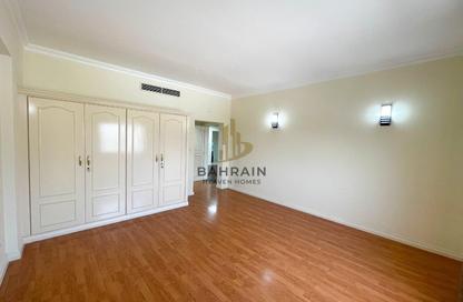 Apartment - 2 Bedrooms - 2 Bathrooms for rent in Um Al Hasam - Manama - Capital Governorate