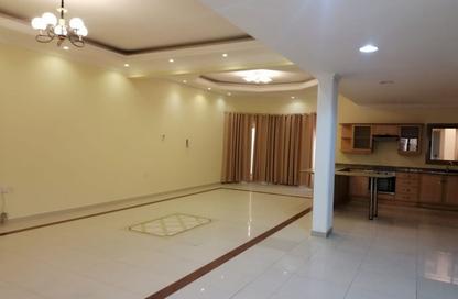 Villa - 5 - 4 for rent in Riffa - Southern Governorate