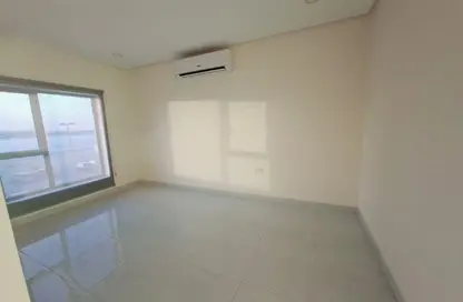 Apartment - 3 Bedrooms - 2 Bathrooms for rent in Hidd - Muharraq Governorate