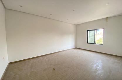 Office Space - 2 Bedrooms - 2 Bathrooms for rent in Saar - Northern Governorate