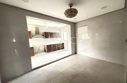 Apartment - 3 Bedrooms - 2 Bathrooms for rent in Tubli - Central Governorate