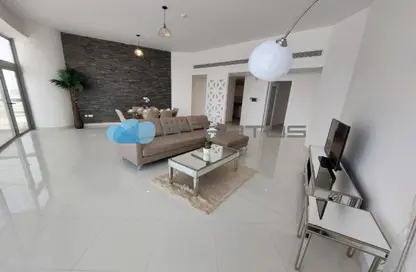 Apartment - 2 Bedrooms - 3 Bathrooms for rent in Sanabis - Manama - Capital Governorate