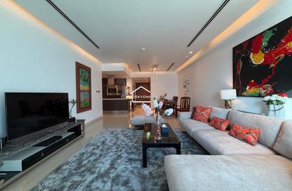 Apartment - 2 Bedrooms - 2 Bathrooms for rent in Reef Island - Capital Governorate