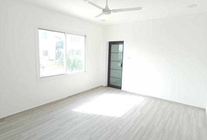 991873 - Property Image 3