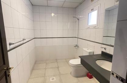 Apartment - 2 Bedrooms - 2 Bathrooms for rent in Al Juffair - Capital Governorate