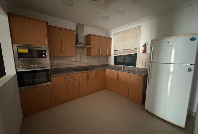 998061 - Property Image 2