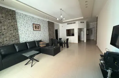 Apartment - 2 Bedrooms - 2 Bathrooms for rent in Al Juffair - Capital Governorate