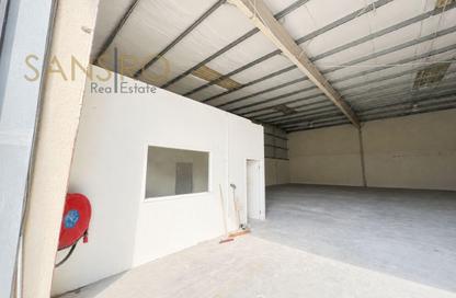 Warehouse - Studio - 1 Bathroom for rent in Sitra - Central Governorate