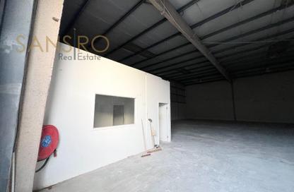 Warehouse - Studio - 1 Bathroom for rent in Sitra - Central Governorate