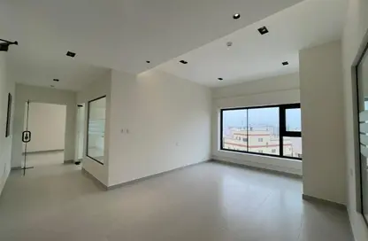 Office Space - 3 Bedrooms for rent in Saraya 2 - Bu Quwah - Northern Governorate