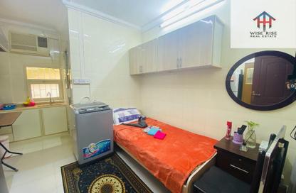 Apartment - Studio - 1 Bathroom for rent in Mahooz - Manama - Capital Governorate