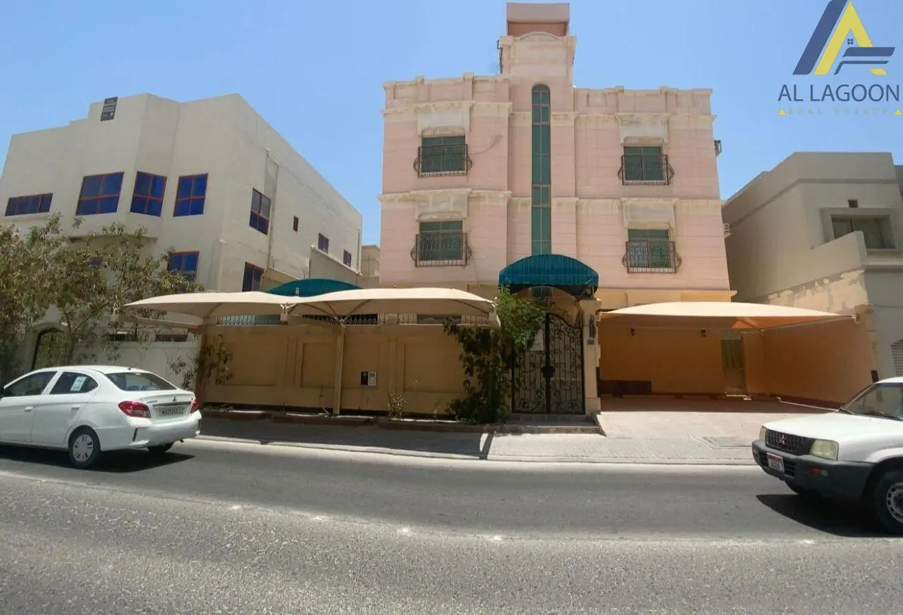 988277 - Property Main Image