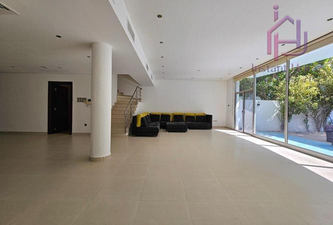 52906205 - Property Image 2