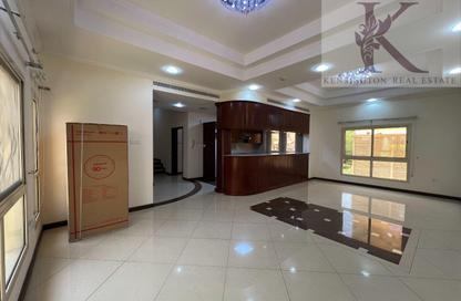 Compound - 4 Bedrooms - 4 Bathrooms for rent in Saar - Northern Governorate Compound - 4 Bedrooms - 4 Bathrooms for rent in Saar - Northern Governorate