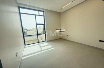 Apartment - 3 Bedrooms - 3 Bathrooms for rent in Tubli - Central Governorate