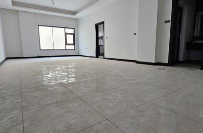 Apartment - 3 - 3 for rent in Sanad - Central Governorate