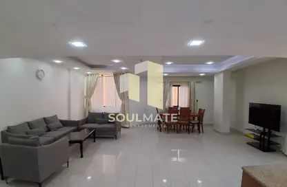 Apartment - 3 Bedrooms - 3 Bathrooms for rent in Zinj - Manama - Capital Governorate