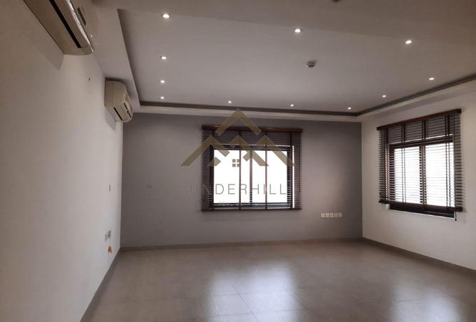 56182817 - Property Image 2