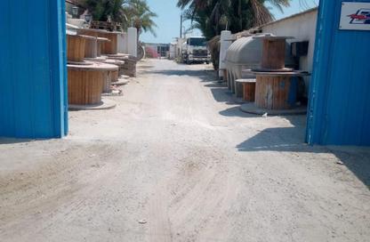 Labor Camp - Studio - 7+ Bathrooms for rent in Sitra - Central Governorate