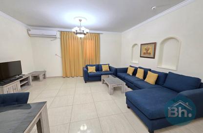 Apartment - 2 - 2 for rent in Al Juffair - Capital Governorate