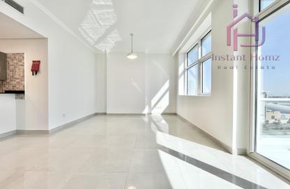 Apartment - 2 Bedrooms - 3 Bathrooms for sale in Sanabis - Manama - Capital Governorate Apartment - 2 Bedrooms - 3 Bathrooms for sale in Sanabis - Manama - Capital Governorate
