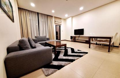 Apartment - 2 Bedrooms - 3 Bathrooms for rent in Al Juffair - Capital Governorate