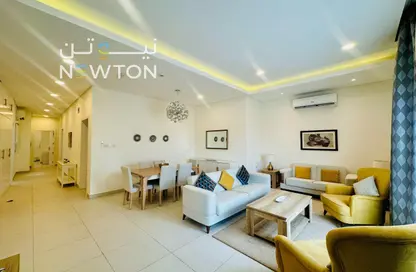 Apartment - 3 Bedrooms - 3 Bathrooms for rent in Al Juffair - Capital Governorate